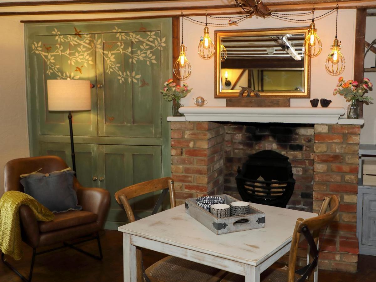 Woodleys Cottage Woburn Sands Esterno foto